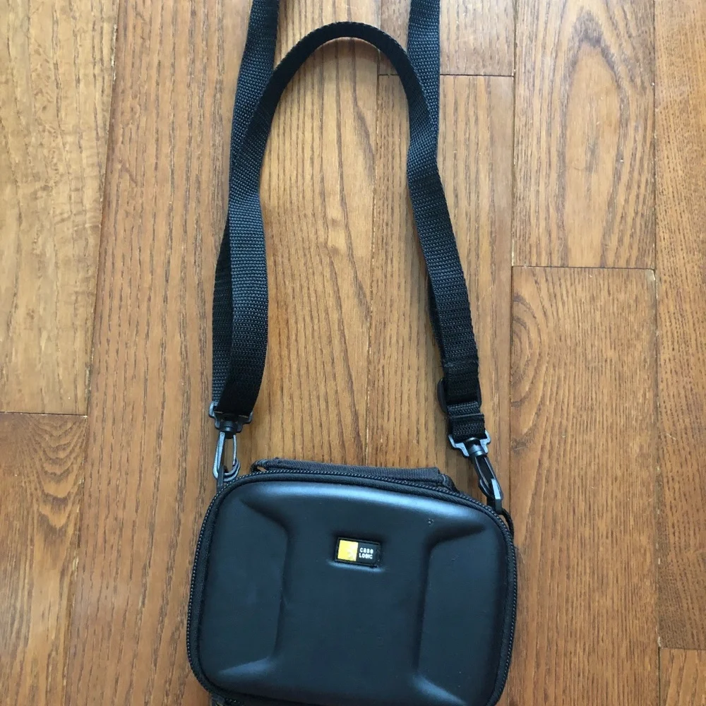 Case Logic Small Camera Case NWOT